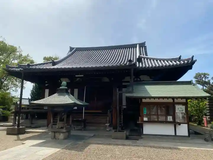 道明寺の{uncategorized: "未分類", other: "その他", undefined: "問題あり", building: "その他建物", grave: "お墓", sacred_gate: "鳥居", guardian: "狛犬", statue: "像", buddha: "仏像", history: "歴史", nature: "自然", garden: "庭園", animal: "動物", pagoda: "塔", temizu: "手水舎", mountain_gate: "山門・神門", sanctuary: "本殿・本堂", subordinate: "末社・摂社", art: "芸術", scenery: "景色", jizo: "地蔵", ema: "絵馬", goshuin: "御朱印", omikuji: "おみくじ", items: "授与品その他", amulet: "お守り", goshuincho: "御朱印帳", eats: "食事", festival: "お祭り", votive_dance: "神楽", shichigosan: "七五三参", wedding: "結婚式", experience: "体験その他", initially: "初詣", around: "周辺", anti_infection: "感染症対策"}