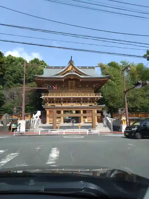 健軍神社の山門