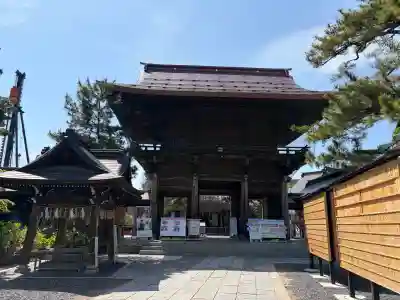 白山神社の{uncategorized: "未分類", other: "その他", undefined: "問題あり", building: "その他建物", grave: "お墓", sacred_gate: "鳥居", guardian: "狛犬", statue: "像", buddha: "仏像", history: "歴史", nature: "自然", garden: "庭園", animal: "動物", pagoda: "塔", temizu: "手水舎", mountain_gate: "山門・神門", sanctuary: "本殿・本堂", subordinate: "末社・摂社", art: "芸術", scenery: "景色", jizo: "地蔵", ema: "絵馬", goshuin: "御朱印", omikuji: "おみくじ", items: "授与品その他", amulet: "お守り", goshuincho: "御朱印帳", eats: "食事", festival: "お祭り", votive_dance: "神楽", shichigosan: "七五三参", wedding: "結婚式", experience: "体験その他", initially: "初詣", around: "周辺", anti_infection: "感染症対策"}