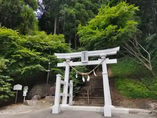 木幡山隠津島神社(二本松市)の鳥居