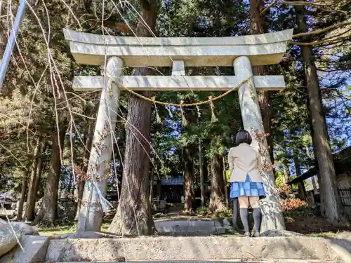 出早神社の鳥居