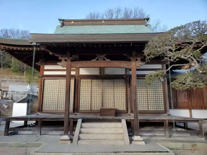 与楽寺の本殿・本堂