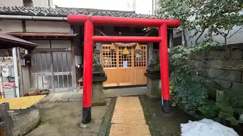 浅野川稲荷神社(石川県)