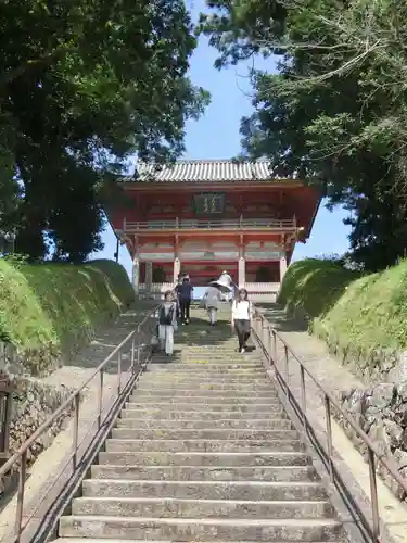 道成寺の山門