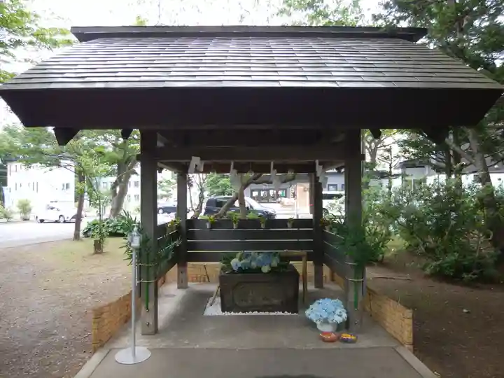北広島市総鎮守 廣島神社の手水舎