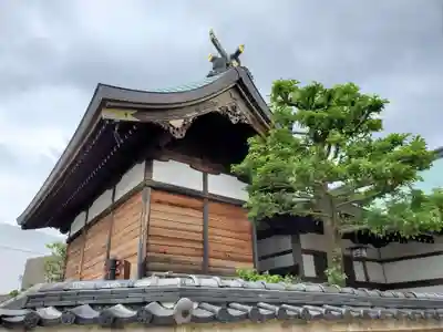 打出天神社の本殿・本堂