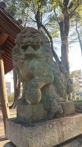 金神社（西町）の狛犬