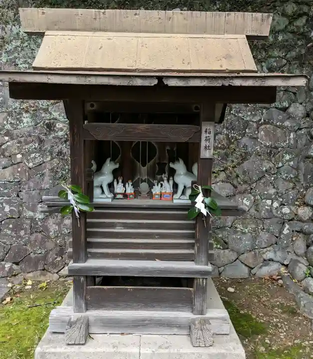 船津神社の{uncategorized: "未分類", other: "その他", undefined: "問題あり", building: "その他建物", grave: "お墓", sacred_gate: "鳥居", guardian: "狛犬", statue: "像", buddha: "仏像", history: "歴史", nature: "自然", garden: "庭園", animal: "動物", pagoda: "塔", temizu: "手水舎", mountain_gate: "山門・神門", sanctuary: "本殿・本堂", subordinate: "末社・摂社", art: "芸術", scenery: "景色", jizo: "地蔵", ema: "絵馬", goshuin: "御朱印", omikuji: "おみくじ", items: "授与品その他", amulet: "お守り", goshuincho: "御朱印帳", eats: "食事", festival: "お祭り", votive_dance: "神楽", shichigosan: "七五三参", wedding: "結婚式", experience: "体験その他", initially: "初詣", around: "周辺", anti_infection: "感染症対策"}