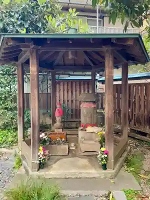 宝永四年六地蔵の{uncategorized: "未分類", other: "その他", undefined: "問題あり", building: "その他建物", grave: "お墓", sacred_gate: "鳥居", guardian: "狛犬", statue: "像", buddha: "仏像", history: "歴史", nature: "自然", garden: "庭園", animal: "動物", pagoda: "塔", temizu: "手水舎", mountain_gate: "山門・神門", sanctuary: "本殿・本堂", subordinate: "末社・摂社", art: "芸術", scenery: "景色", jizo: "地蔵", ema: "絵馬", goshuin: "御朱印", omikuji: "おみくじ", items: "授与品その他", amulet: "お守り", goshuincho: "御朱印帳", eats: "食事", festival: "お祭り", votive_dance: "神楽", shichigosan: "七五三参", wedding: "結婚式", experience: "体験その他", initially: "初詣", around: "周辺", anti_infection: "感染症対策"}