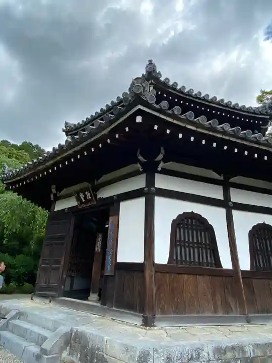 善峯寺の本殿・本堂
