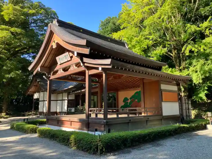 武田神社の本殿・本堂