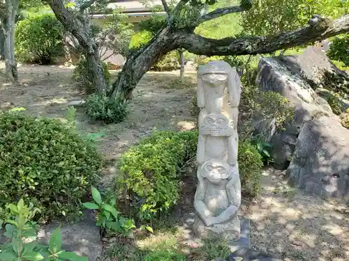 圓満寺の像