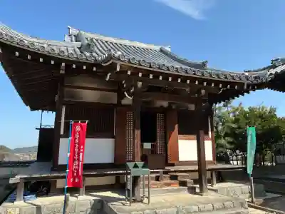 橘寺の{uncategorized: "未分類", other: "その他", undefined: "問題あり", building: "その他建物", grave: "お墓", sacred_gate: "鳥居", guardian: "狛犬", statue: "像", buddha: "仏像", history: "歴史", nature: "自然", garden: "庭園", animal: "動物", pagoda: "塔", temizu: "手水舎", mountain_gate: "山門・神門", sanctuary: "本殿・本堂", subordinate: "末社・摂社", art: "芸術", scenery: "景色", jizo: "地蔵", ema: "絵馬", goshuin: "御朱印", omikuji: "おみくじ", items: "授与品その他", amulet: "お守り", goshuincho: "御朱印帳", eats: "食事", festival: "お祭り", votive_dance: "神楽", shichigosan: "七五三参", wedding: "結婚式", experience: "体験その他", initially: "初詣", around: "周辺", anti_infection: "感染症対策"}
