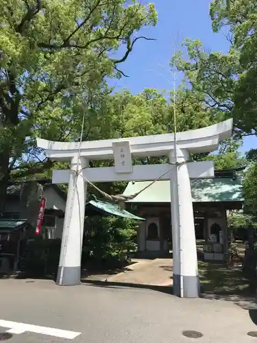 宮原三神宮の鳥居