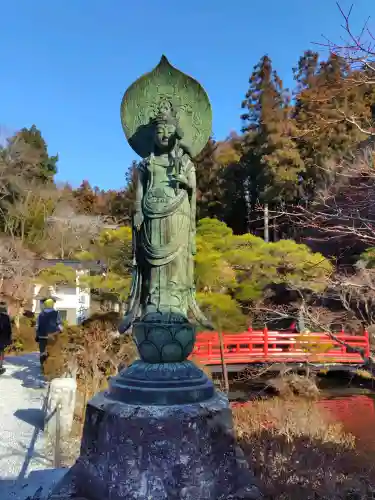 大谷寺の{uncategorized: "未分類", other: "その他", undefined: "問題あり", building: "その他建物", grave: "お墓", sacred_gate: "鳥居", guardian: "狛犬", statue: "像", buddha: "仏像", history: "歴史", nature: "自然", garden: "庭園", animal: "動物", pagoda: "塔", temizu: "手水舎", mountain_gate: "山門・神門", sanctuary: "本殿・本堂", subordinate: "末社・摂社", art: "芸術", scenery: "景色", jizo: "地蔵", ema: "絵馬", goshuin: "御朱印", omikuji: "おみくじ", items: "授与品その他", amulet: "お守り", goshuincho: "御朱印帳", eats: "食事", festival: "お祭り", votive_dance: "神楽", shichigosan: "七五三参", wedding: "結婚式", experience: "体験その他", initially: "初詣", around: "周辺", anti_infection: "感染症対策"}
