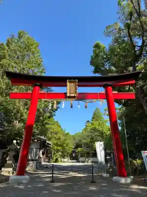 日根神社の{uncategorized: "未分類", other: "その他", undefined: "問題あり", building: "その他建物", grave: "お墓", sacred_gate: "鳥居", guardian: "狛犬", statue: "像", buddha: "仏像", history: "歴史", nature: "自然", garden: "庭園", animal: "動物", pagoda: "塔", temizu: "手水舎", mountain_gate: "山門・神門", sanctuary: "本殿・本堂", subordinate: "末社・摂社", art: "芸術", scenery: "景色", jizo: "地蔵", ema: "絵馬", goshuin: "御朱印", omikuji: "おみくじ", items: "授与品その他", amulet: "お守り", goshuincho: "御朱印帳", eats: "食事", festival: "お祭り", votive_dance: "神楽", shichigosan: "七五三参", wedding: "結婚式", experience: "体験その他", initially: "初詣", around: "周辺", anti_infection: "感染症対策"}