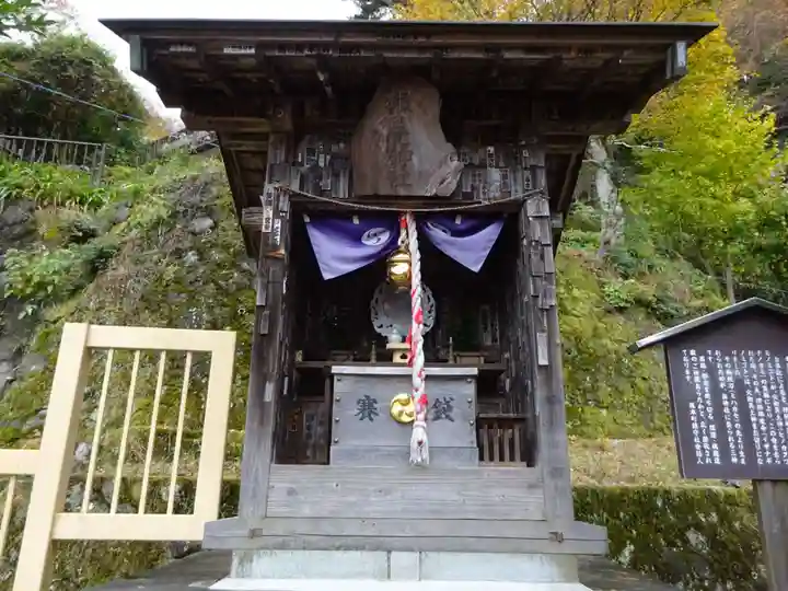 根之元神社の本殿・本堂