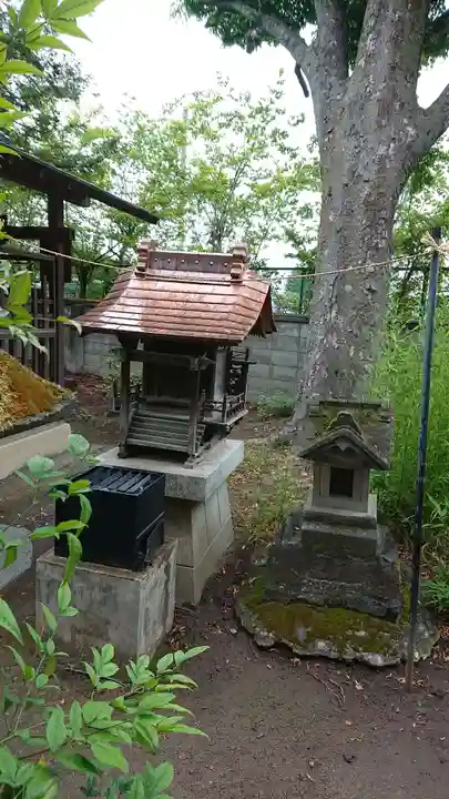 穴切大神社の末社・摂社