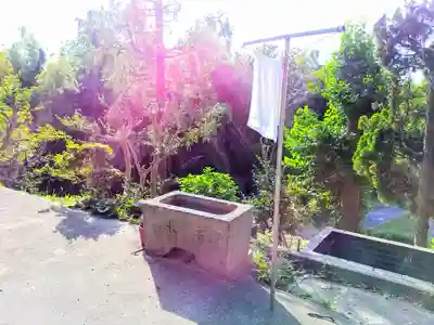 古見御嶽神社の手水舎