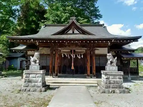 恒持神社の本殿・本堂