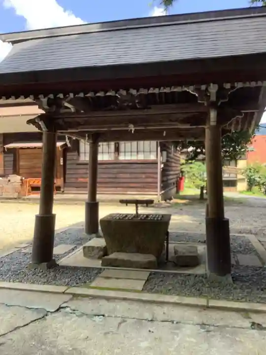 坂下八幡神社の手水舎