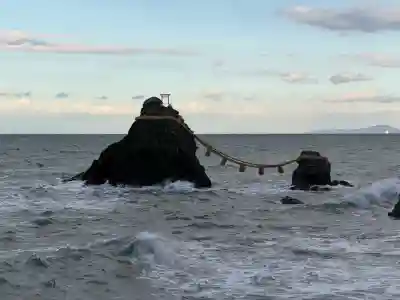 二見興玉神社の{uncategorized: "未分類", other: "その他", undefined: "問題あり", building: "その他建物", grave: "お墓", sacred_gate: "鳥居", guardian: "狛犬", statue: "像", buddha: "仏像", history: "歴史", nature: "自然", garden: "庭園", animal: "動物", pagoda: "塔", temizu: "手水舎", mountain_gate: "山門・神門", sanctuary: "本殿・本堂", subordinate: "末社・摂社", art: "芸術", scenery: "景色", jizo: "地蔵", ema: "絵馬", goshuin: "御朱印", omikuji: "おみくじ", items: "授与品その他", amulet: "お守り", goshuincho: "御朱印帳", eats: "食事", festival: "お祭り", votive_dance: "神楽", shichigosan: "七五三参", wedding: "結婚式", experience: "体験その他", initially: "初詣", around: "周辺", anti_infection: "感染症対策"}