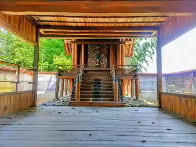 高熊神社の本殿・本堂