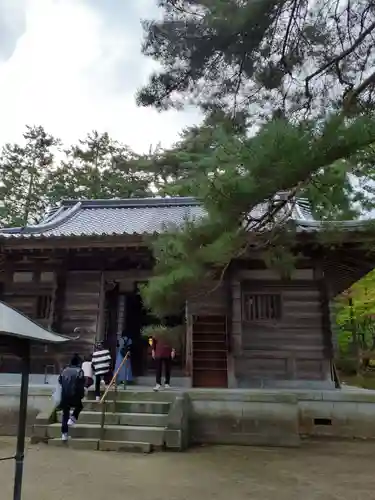 毛越寺の本殿・本堂