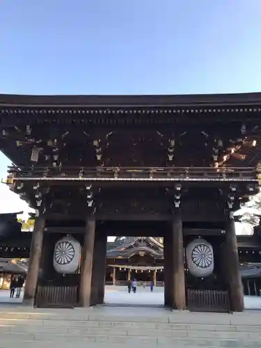 寒川神社の山門