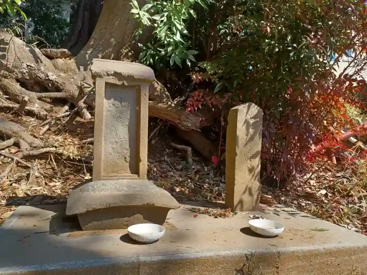 霞野神社の{uncategorized: "未分類", other: "その他", undefined: "問題あり", building: "その他建物", grave: "お墓", sacred_gate: "鳥居", guardian: "狛犬", statue: "像", buddha: "仏像", history: "歴史", nature: "自然", garden: "庭園", animal: "動物", pagoda: "塔", temizu: "手水舎", mountain_gate: "山門・神門", sanctuary: "本殿・本堂", subordinate: "末社・摂社", art: "芸術", scenery: "景色", jizo: "地蔵", ema: "絵馬", goshuin: "御朱印", omikuji: "おみくじ", items: "授与品その他", amulet: "お守り", goshuincho: "御朱印帳", eats: "食事", festival: "お祭り", votive_dance: "神楽", shichigosan: "七五三参", wedding: "結婚式", experience: "体験その他", initially: "初詣", around: "周辺", anti_infection: "感染症対策"}