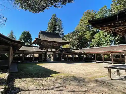 油日神社の建物その他