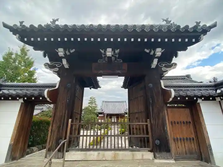 本像寺の山門・神門