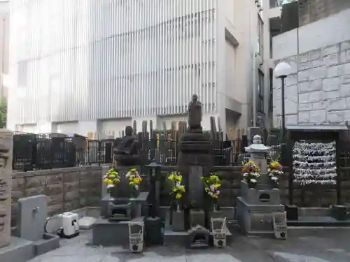 赤坂不動尊威徳寺(東京都)