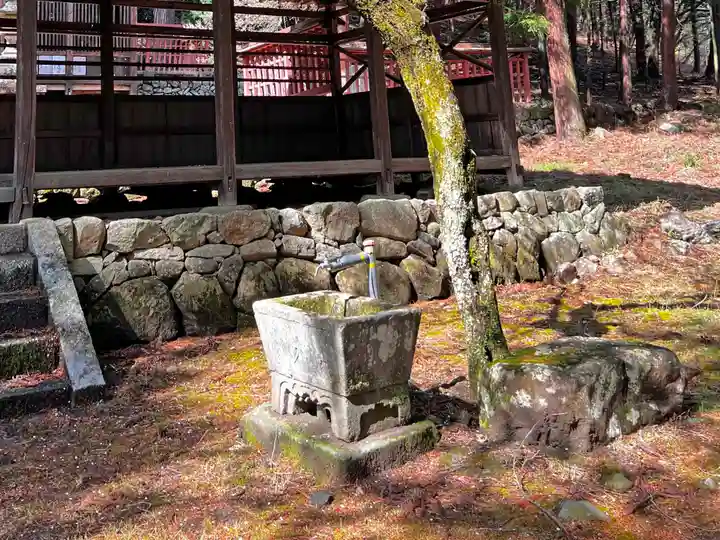 天神社の手水舎
