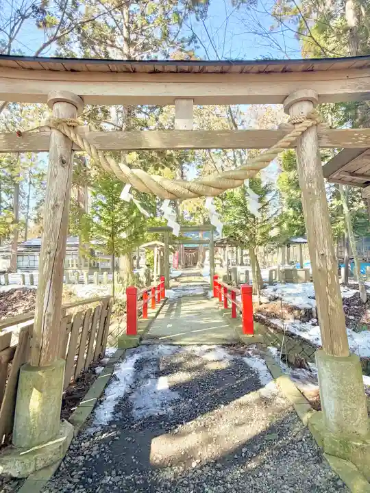 八坂神社の{uncategorized: "未分類", other: "その他", undefined: "問題あり", building: "その他建物", grave: "お墓", sacred_gate: "鳥居", guardian: "狛犬", statue: "像", buddha: "仏像", history: "歴史", nature: "自然", garden: "庭園", animal: "動物", pagoda: "塔", temizu: "手水舎", mountain_gate: "山門・神門", sanctuary: "本殿・本堂", subordinate: "末社・摂社", art: "芸術", scenery: "景色", jizo: "地蔵", ema: "絵馬", goshuin: "御朱印", omikuji: "おみくじ", items: "授与品その他", amulet: "お守り", goshuincho: "御朱印帳", eats: "食事", festival: "お祭り", votive_dance: "神楽", shichigosan: "七五三参", wedding: "結婚式", experience: "体験その他", initially: "初詣", around: "周辺", anti_infection: "感染症対策"}