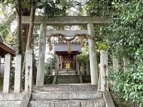 神明社の鳥居