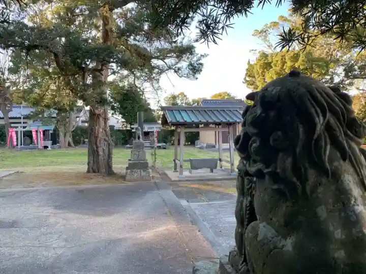館山神社の狛犬