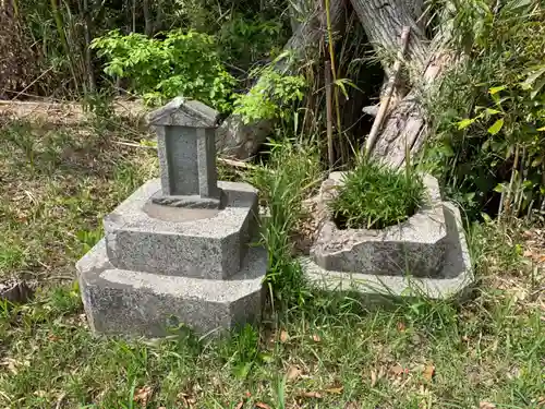 稲荷神社の末社