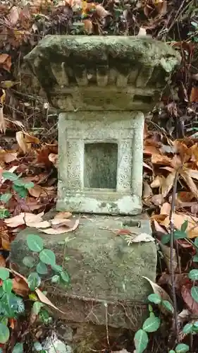 菅東山出世稲荷神社の末社