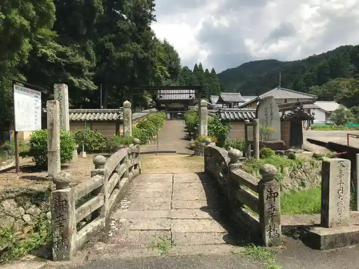弥勒寺(兵庫県)