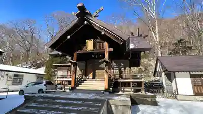 湯澤神社の本殿・本堂