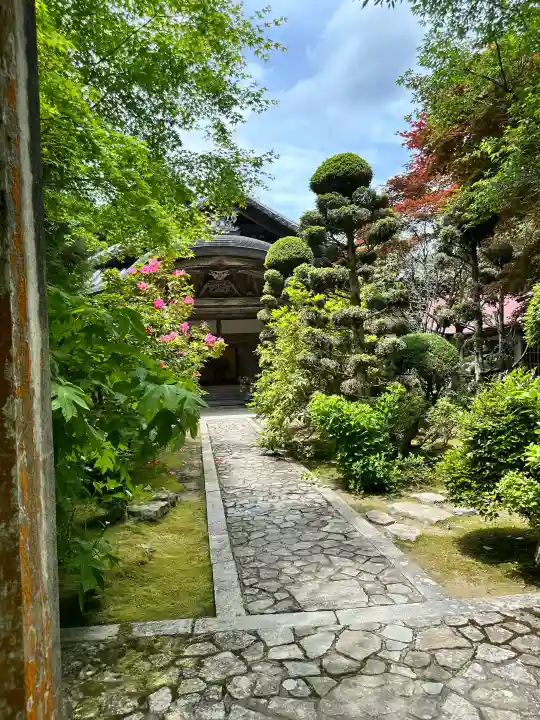 播州清水寺の{uncategorized: "未分類", other: "その他", undefined: "問題あり", building: "その他建物", grave: "お墓", sacred_gate: "鳥居", guardian: "狛犬", statue: "像", buddha: "仏像", history: "歴史", nature: "自然", garden: "庭園", animal: "動物", pagoda: "塔", temizu: "手水舎", mountain_gate: "山門・神門", sanctuary: "本殿・本堂", subordinate: "末社・摂社", art: "芸術", scenery: "景色", jizo: "地蔵", ema: "絵馬", goshuin: "御朱印", omikuji: "おみくじ", items: "授与品その他", amulet: "お守り", goshuincho: "御朱印帳", eats: "食事", festival: "お祭り", votive_dance: "神楽", shichigosan: "七五三参", wedding: "結婚式", experience: "体験その他", initially: "初詣", around: "周辺", anti_infection: "感染症対策"}
