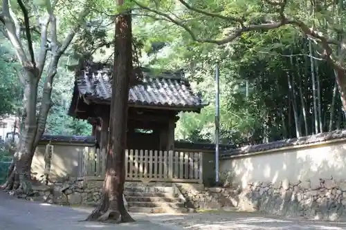 禅昌寺の山門