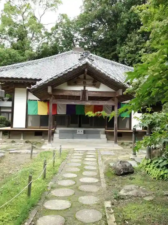 薬王寺の本殿・本堂