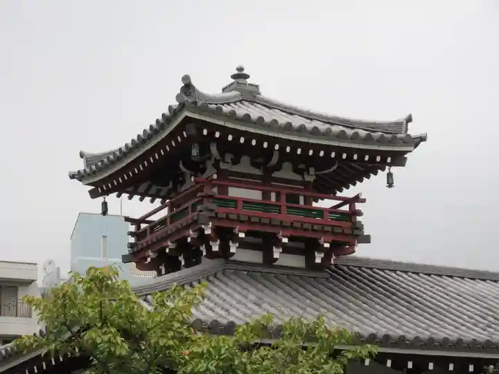 自性院の本殿・本堂