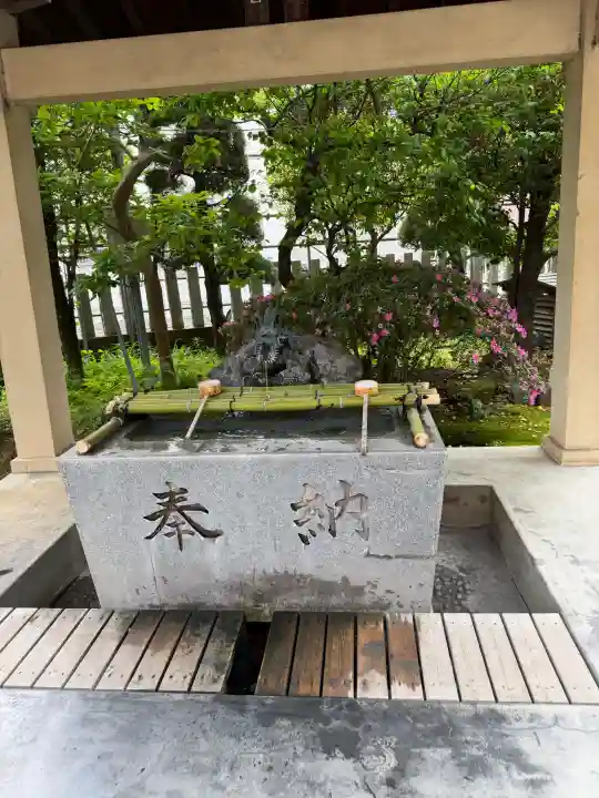 青砥神社の{uncategorized: "未分類", other: "その他", undefined: "問題あり", building: "その他建物", grave: "お墓", sacred_gate: "鳥居", guardian: "狛犬", statue: "像", buddha: "仏像", history: "歴史", nature: "自然", garden: "庭園", animal: "動物", pagoda: "塔", temizu: "手水舎", mountain_gate: "山門・神門", sanctuary: "本殿・本堂", subordinate: "末社・摂社", art: "芸術", scenery: "景色", jizo: "地蔵", ema: "絵馬", goshuin: "御朱印", omikuji: "おみくじ", items: "授与品その他", amulet: "お守り", goshuincho: "御朱印帳", eats: "食事", festival: "お祭り", votive_dance: "神楽", shichigosan: "七五三参", wedding: "結婚式", experience: "体験その他", initially: "初詣", around: "周辺", anti_infection: "感染症対策"}