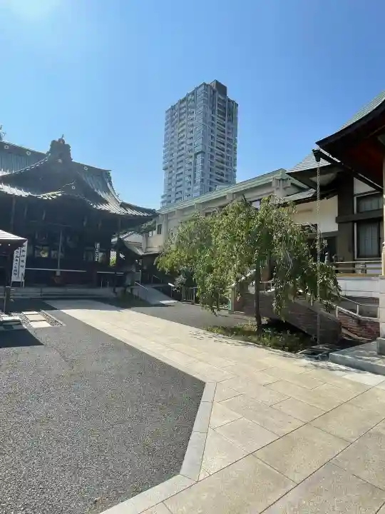 覚林寺の{uncategorized: "未分類", other: "その他", undefined: "問題あり", building: "その他建物", grave: "お墓", sacred_gate: "鳥居", guardian: "狛犬", statue: "像", buddha: "仏像", history: "歴史", nature: "自然", garden: "庭園", animal: "動物", pagoda: "塔", temizu: "手水舎", mountain_gate: "山門・神門", sanctuary: "本殿・本堂", subordinate: "末社・摂社", art: "芸術", scenery: "景色", jizo: "地蔵", ema: "絵馬", goshuin: "御朱印", omikuji: "おみくじ", items: "授与品その他", amulet: "お守り", goshuincho: "御朱印帳", eats: "食事", festival: "お祭り", votive_dance: "神楽", shichigosan: "七五三参", wedding: "結婚式", experience: "体験その他", initially: "初詣", around: "周辺", anti_infection: "感染症対策"}