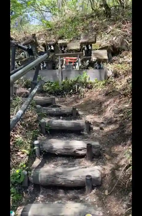 熊野皇大神社の{uncategorized: "未分類", other: "その他", undefined: "問題あり", building: "その他建物", grave: "お墓", sacred_gate: "鳥居", guardian: "狛犬", statue: "像", buddha: "仏像", history: "歴史", nature: "自然", garden: "庭園", animal: "動物", pagoda: "塔", temizu: "手水舎", mountain_gate: "山門・神門", sanctuary: "本殿・本堂", subordinate: "末社・摂社", art: "芸術", scenery: "景色", jizo: "地蔵", ema: "絵馬", goshuin: "御朱印", omikuji: "おみくじ", items: "授与品その他", amulet: "お守り", goshuincho: "御朱印帳", eats: "食事", festival: "お祭り", votive_dance: "神楽", shichigosan: "七五三参", wedding: "結婚式", experience: "体験その他", initially: "初詣", around: "周辺", anti_infection: "感染症対策"}
