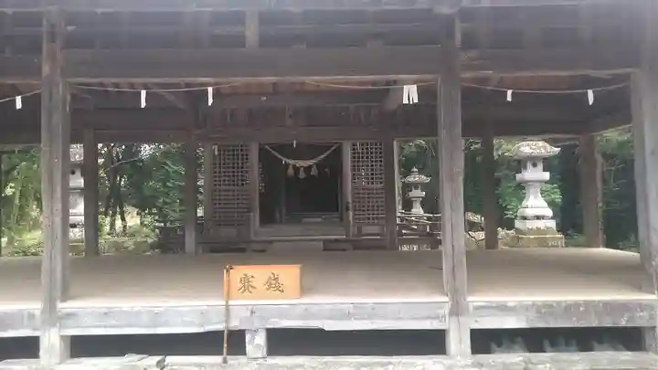 赤尾神社の本殿・本堂