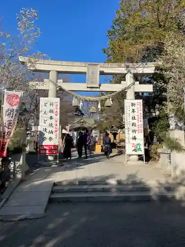 鎮守氷川神社の鳥居